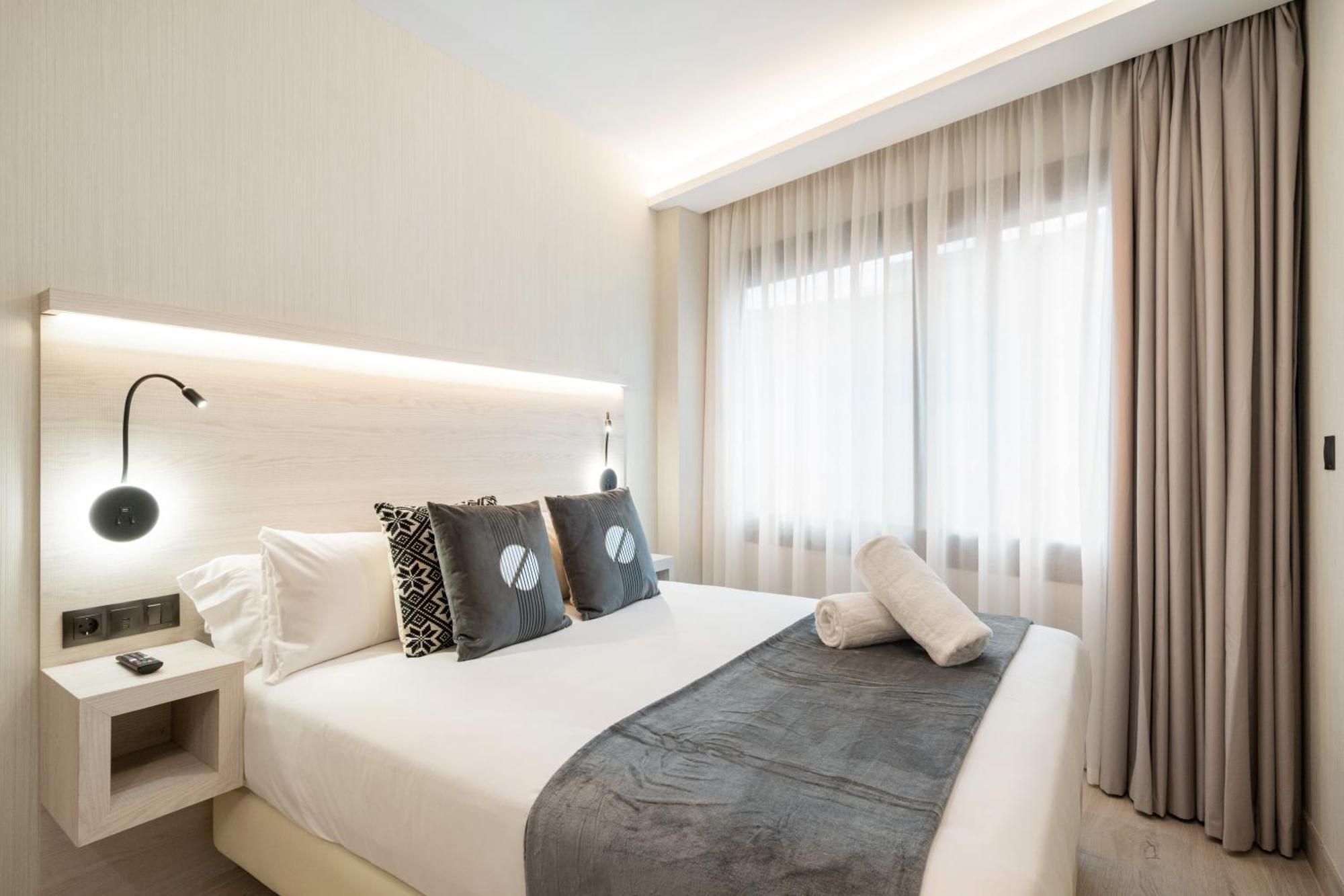 Dobo Madrid Sb20 Apartment ภายนอก รูปภาพ