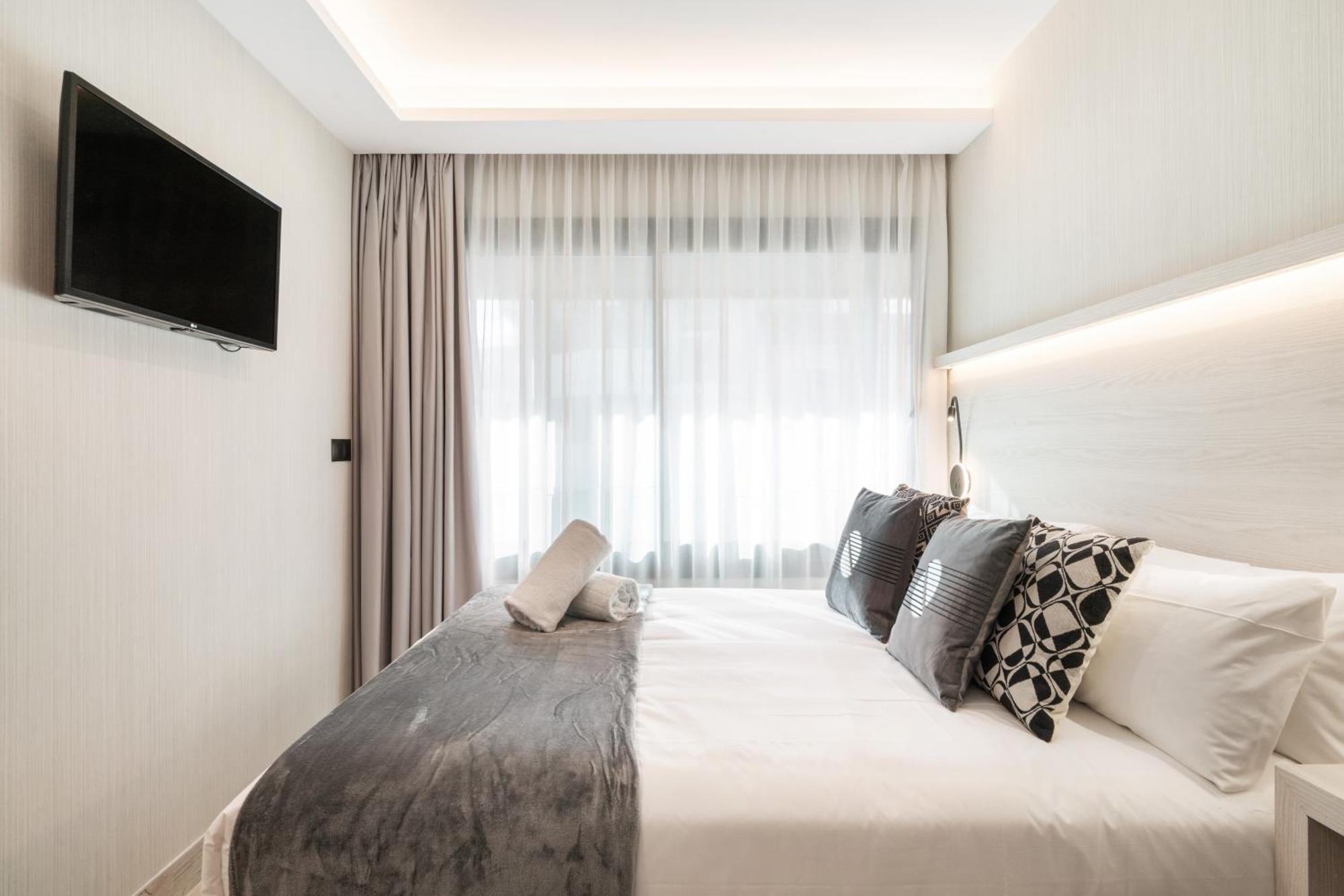 Dobo Madrid Sb20 Apartment ภายนอก รูปภาพ
