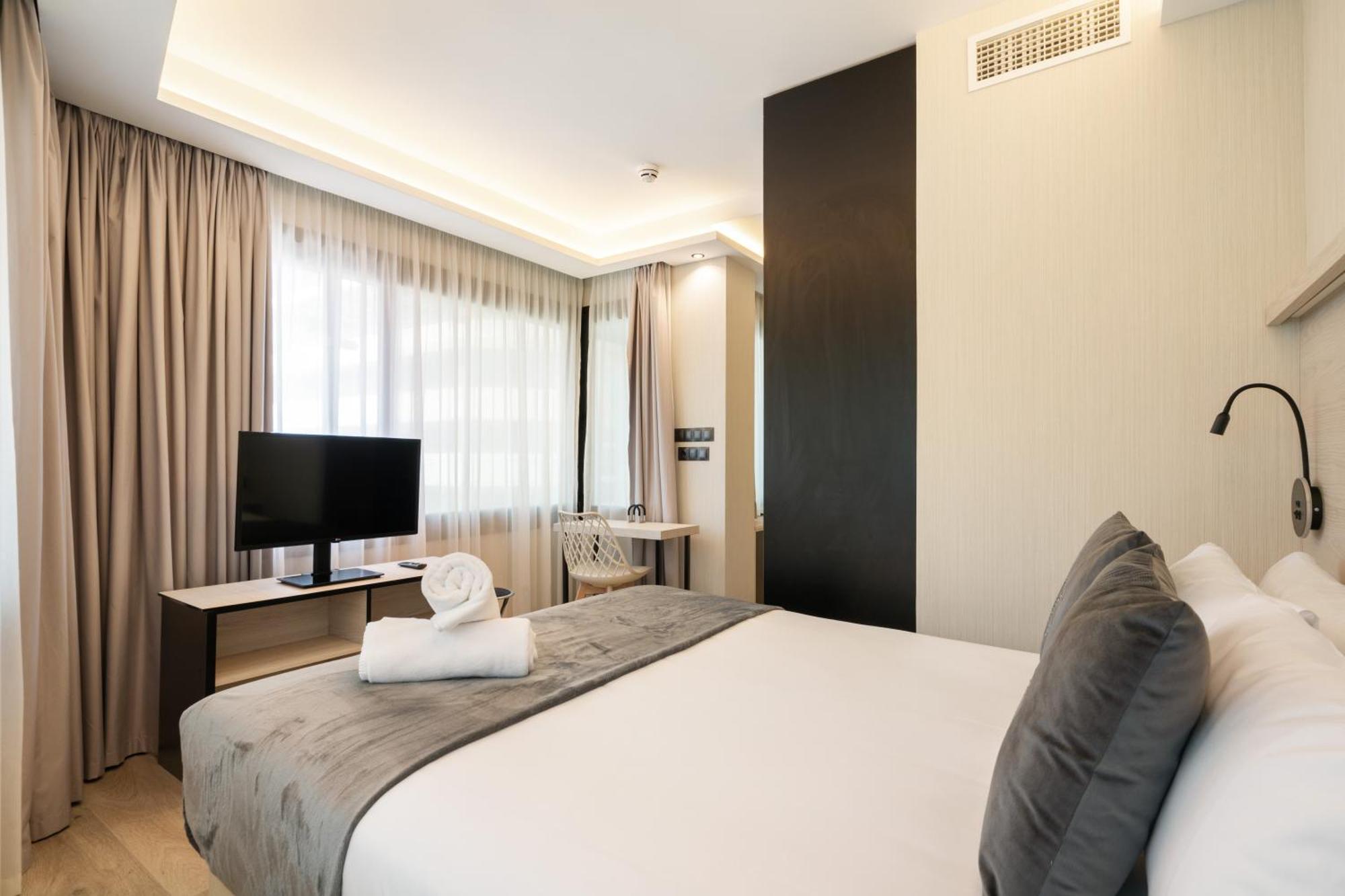 Dobo Madrid Sb20 Apartment ภายนอก รูปภาพ